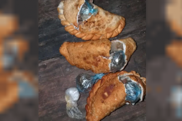 Quisieron ingresar cocaína a una comisaría correntina ocultándola en empanadas