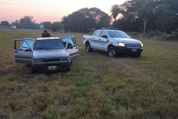 Corrientes: Abandonó su vehículo con más de 74 kilos de marihuana