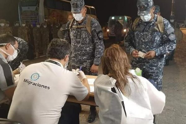 Llegaron 81 brigadistas de Bolivia para combatir el fuego en Corrientes