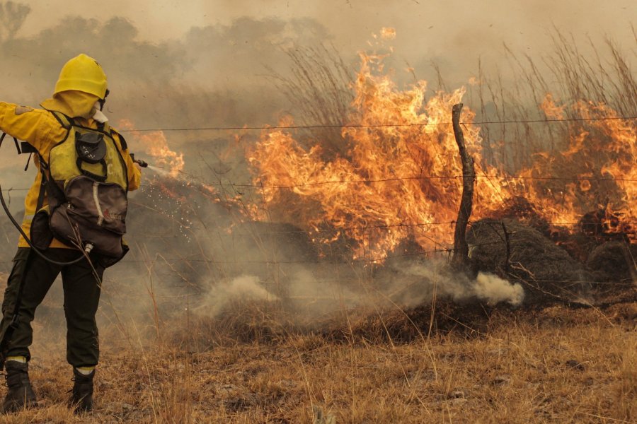 Nación anuncia inversiones para el combate de incendios forestales