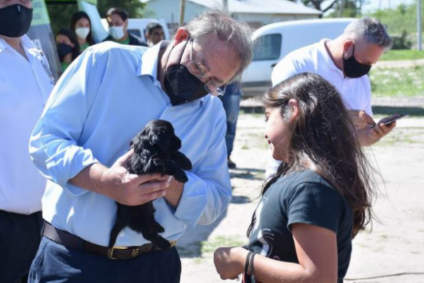 Vecinos recibirán nuevos servicios gratuitos de salud y para mascotas