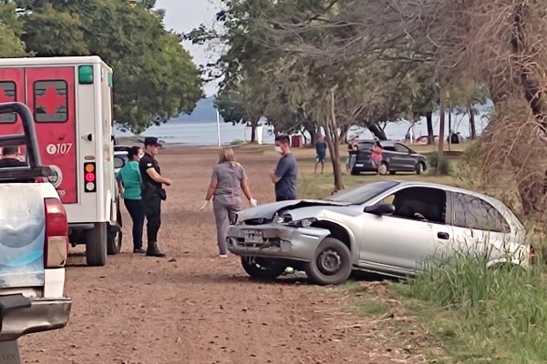 Un hombre murió tras despistar y ser despedido de su vehículo