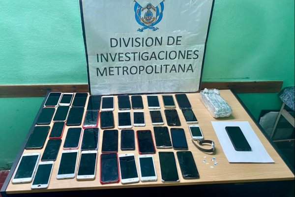 Secuestraron teléfonos celulares, tablet, notebook, repuestos de telefonía móvil en un allanamiento