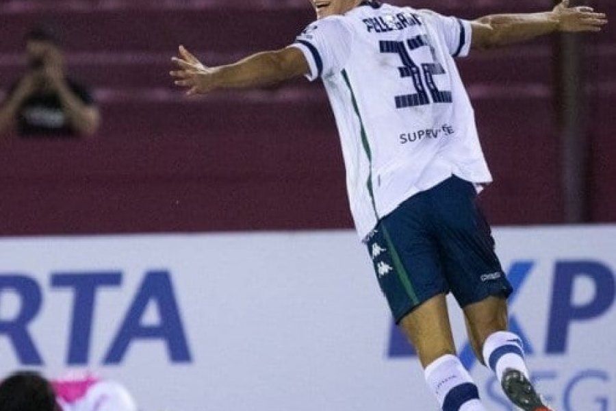 Vélez avanzó en la Copa Argentina con goleada ante Cipolletti