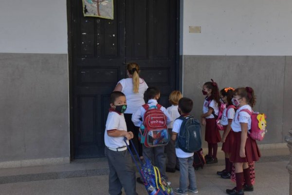 Clases en Corrientes: Prevén inaugurar 23 escuelas durante este año