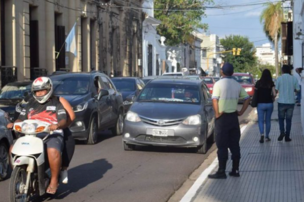 El caos vehicular regresó junto a la presencialidad escolar y bancaria