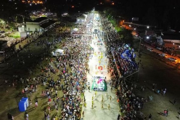 Con más de 35 mil personas se vivó el carnaval del Iberá