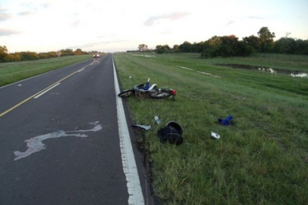 Motociclistas heridos tras un choque en el interior de Corrientes