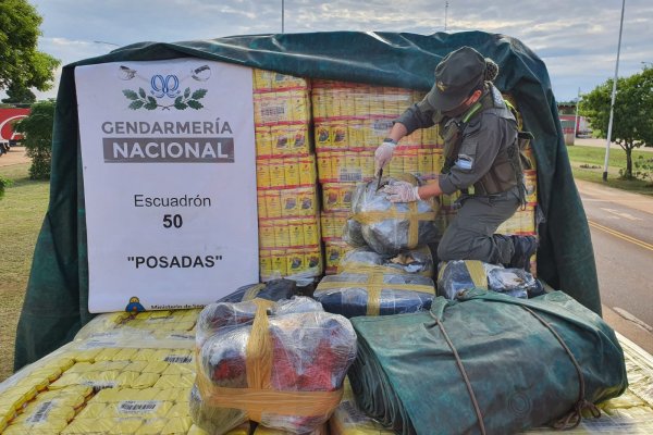 Misiones: Gendarmes frustran el trasbordo de 260 kilos de marihuana