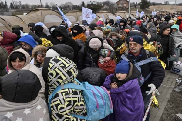 Moscú abrirá corredores humanitarios diarios desde Ucrania hacia Rusia