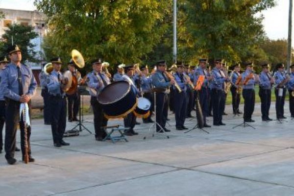 Corrientes: Enojo en la policía provincial por una posible incorporación civil