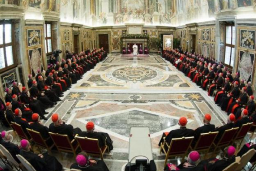 El Papa promulga la constitución apostólica sobre la Curia Romana