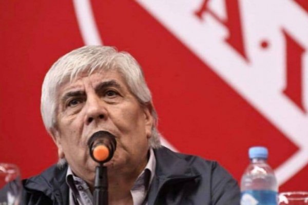 Escándalo en Independiente tras el clásico: Moyano, a los insultos con hinchas