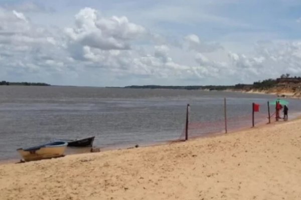 Buscan a un hombre que desapareció en el Río Paraná mientras navegaba