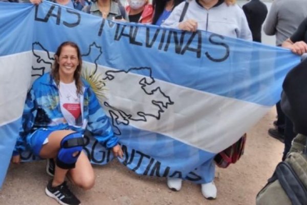 Nadadora unirá Paso de la Patria y Corrientes en homenaje a Malvinas