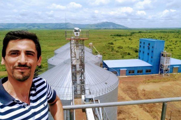 Veterinario de la UNNE está a cargo de un megaproyecto avícola en Angola