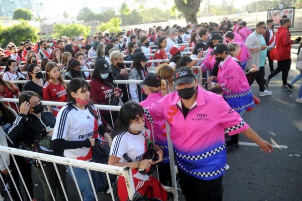 River suspendió a los socios que intentaron colarse en el Superclásico