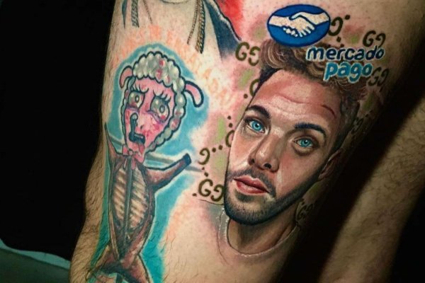 Un joven se tatuó la cara de Santi Maratea