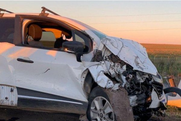 Domingo trágico en Corrientes: murió un adolescente en un choque entre dos autos