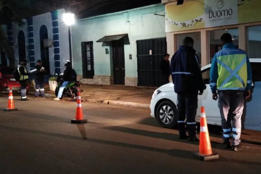 Santo Tomé: incendió su motocicleta para evitar que la retengan