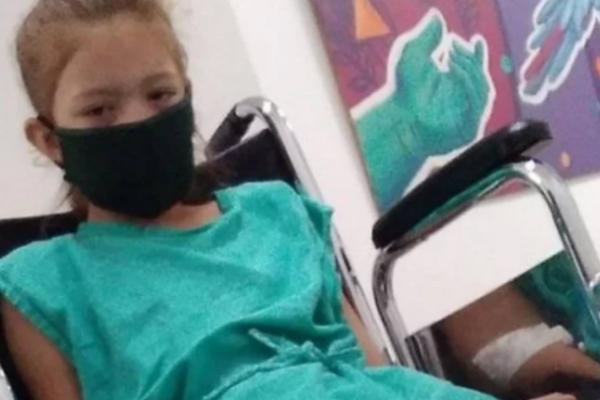 Piden ayuda para una niña que será operada de un tumor