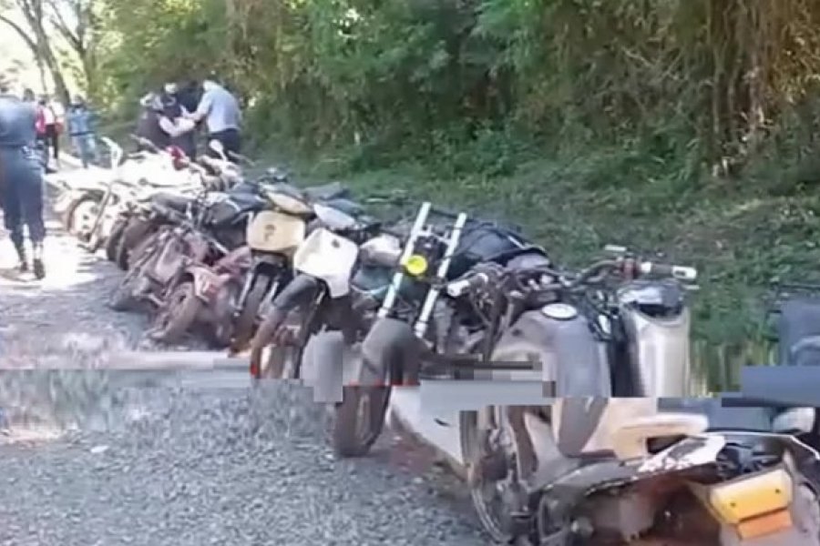 Hallaron 20 motos de origen dudoso entre chatarras
