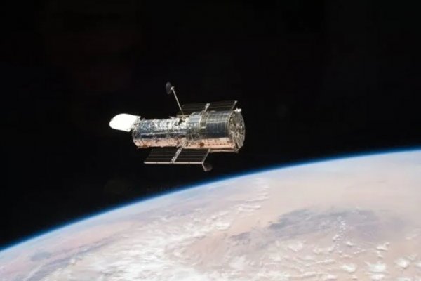 Expectativa por anuncio de la NASA sobre descubrimiento del telescopio Hubble
