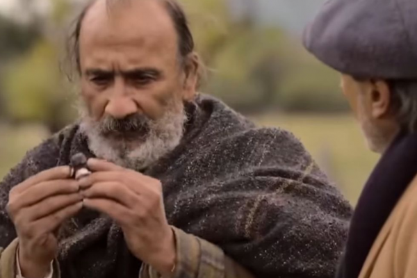 El actor correntino con papel protagónico en la película que es furor en Netflix