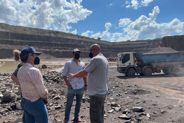 Equipos del ICAA recorrieron canteras de basalto en Felipe Yofre