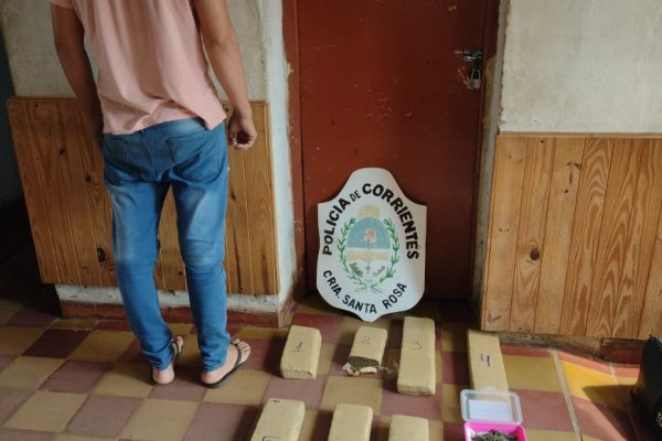 Hallaron marihuana y cocaína en dos casas en una localidad del interior de Corrientes