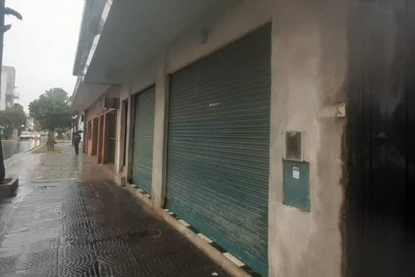 Ladrón se hizo pasar por cliente para robar y golpear a una mujer