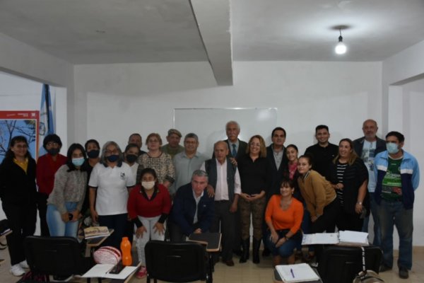 Inauguraron en Corrientes la primera escuela de guaraní