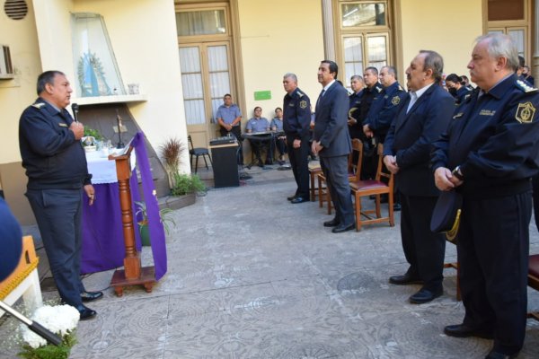 Misa en la Jefatura de Policía