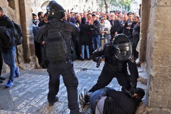 Más de 150 heridos por enfrentamientos entre palestinos y policías israelíes