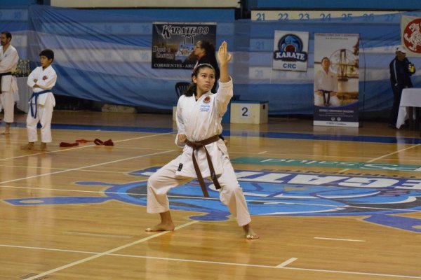 Regatas albergó el reencuentro del Karate Sudamericano