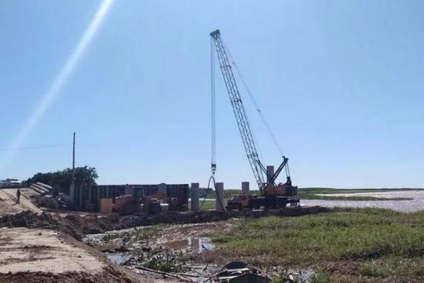 Avanzan en Chaco con las defensas del río frente a Corrientes