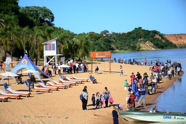 Más de 90 chicos en el concurso de pesca infantil de Bella Vista