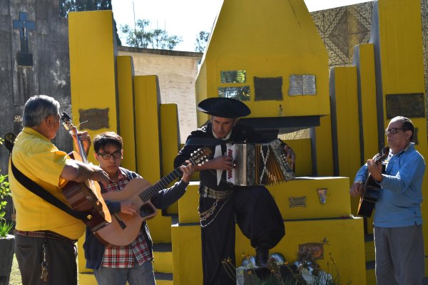 Homenajearon a Tarragó Ros el Rey del Chamamé en el 44° aniversario de su fallecimiento