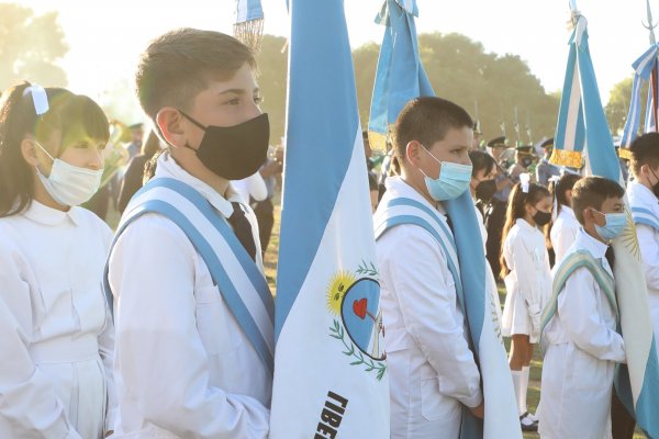 Valdés condicionó una hora más de clases a más financiación y mejora en escuelas