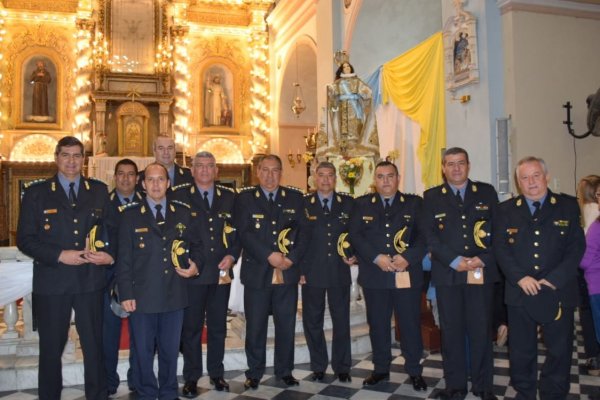 19 de Abril: Se celebra el Día Nacional del Policía