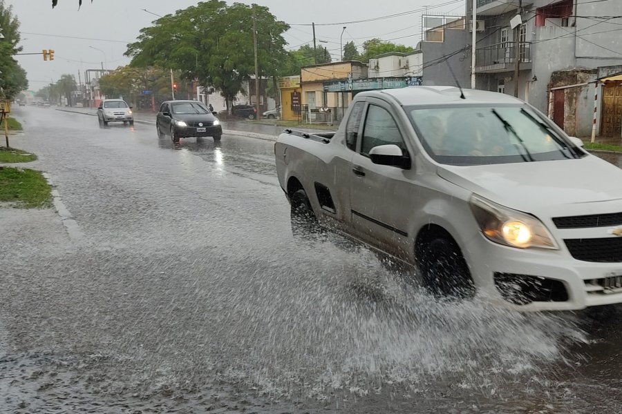 Corrientes sigue bajo alerta amarilla por fuertes tormentas