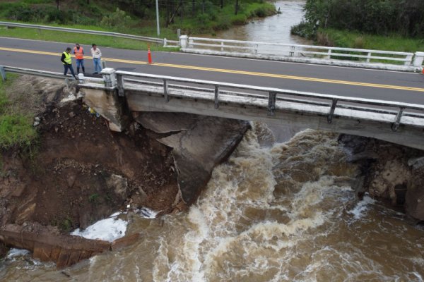 Ruta 12: El tránsito a la altura del arroyo Santa Lucía seguirá cortado