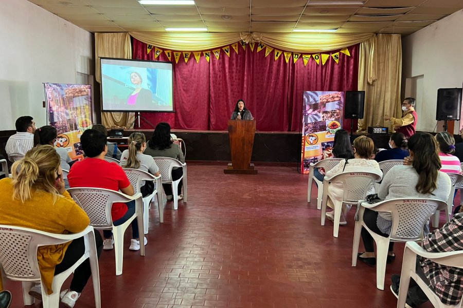 En San Luis del Palmar, Provincia y Municipio se reúnen con emprendedores