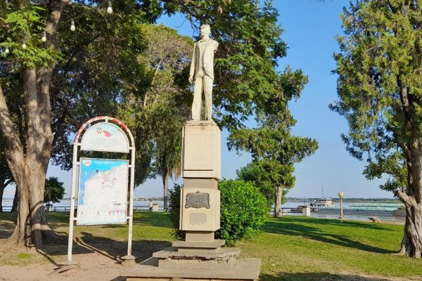 Inicia la restauración del monumento a Juan Ramón Vidal