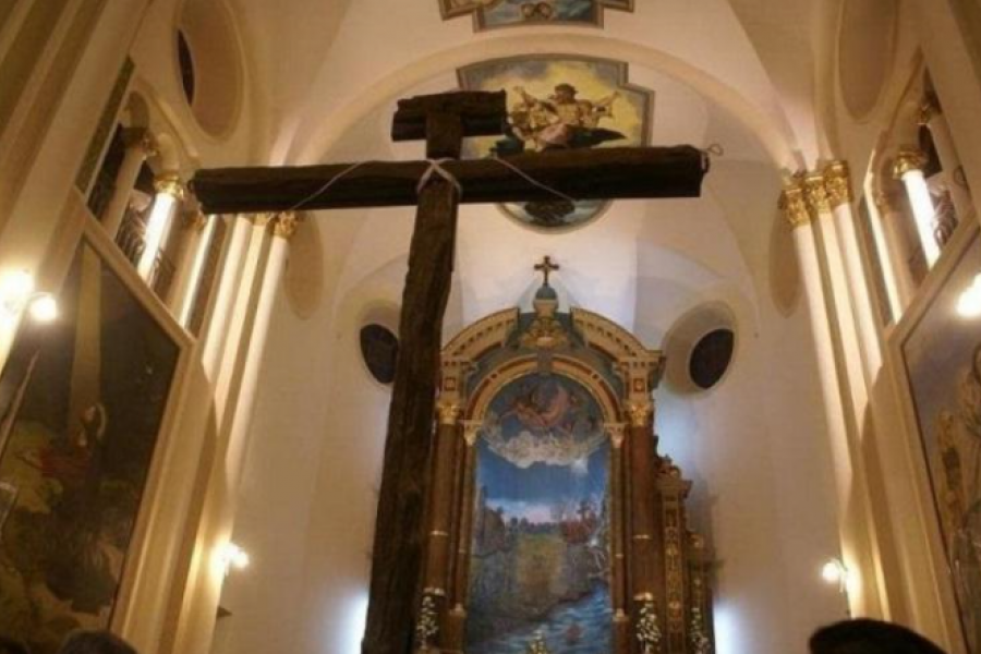 Monseñor Stanovnik invita a prepararse para la fiesta de la Santísima Cruz de los Milagros