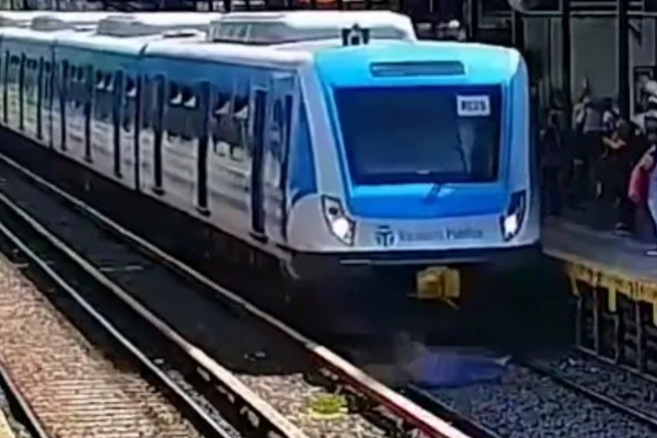 Una mujer intentó quitarse la vida en el tren Sarmiento