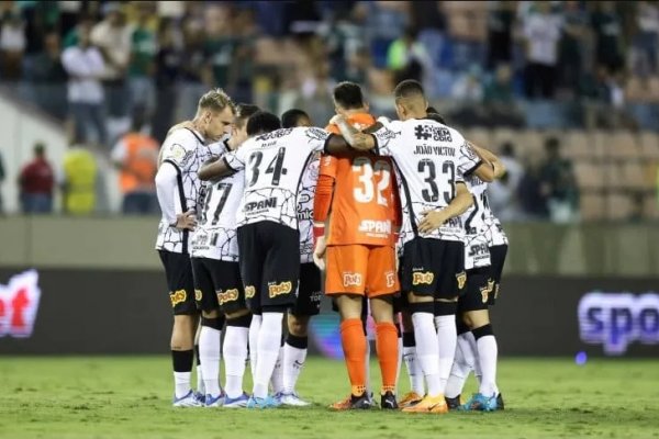 Temor en Corinthians por un brote de Covid a un día del choque por la Copa Libertadores