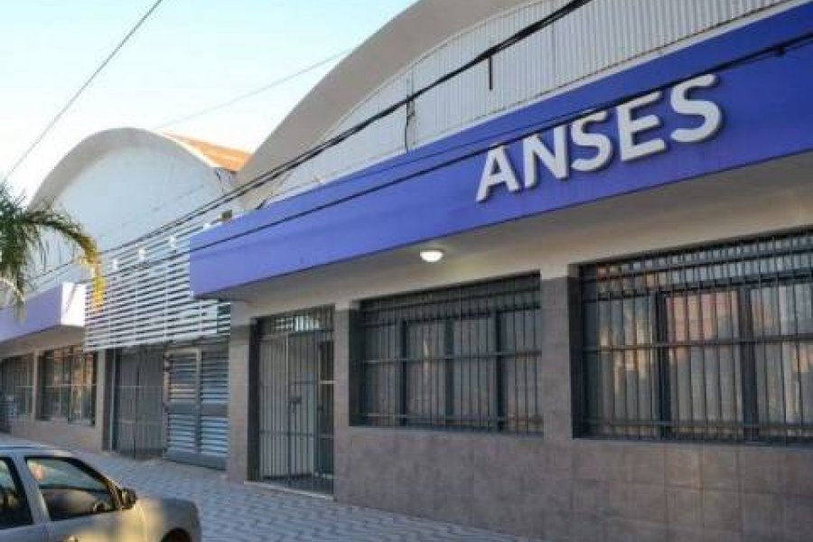 Corrientes: Colapso en página oficial de ANSES ante fecha límite para acceder al refuerzo IFE