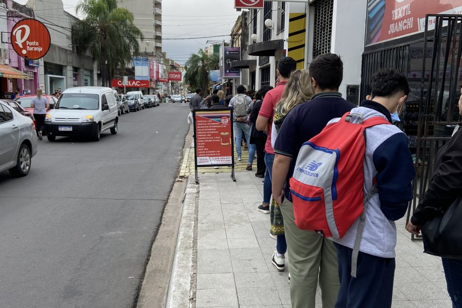 Corrientes: Caos en el Registro Civil por segundo día sin sistema online