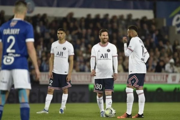 PSG estrenó su título con empate ante Racing de Estrasburgo